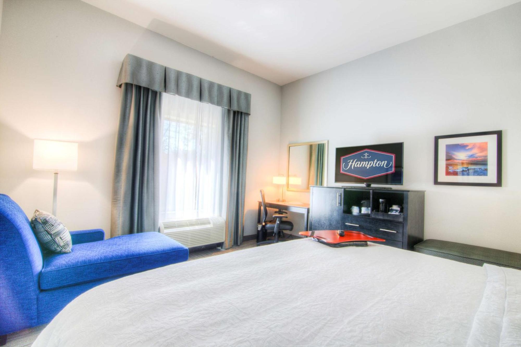Quarto com Cama King-size - Acessível para Hóspedes com Capacidade Auditiva Reduzida / Não Fumantes