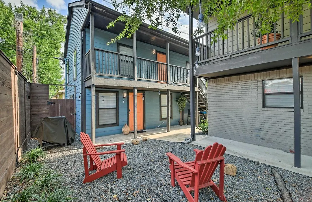 Vibrant Houston Condo With Fire Pit Less Than 4 Mi To Dtwn!-1