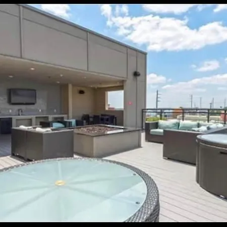 Luxury 1Br Downtown Houston-2