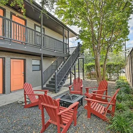 Vibrant Houston Condo With Fire Pit Less Than 4 Mi To Dtwn!-2