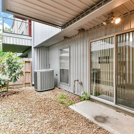 Modern Houston Townhome With Balcony 5 Mi To Dtwn!-2